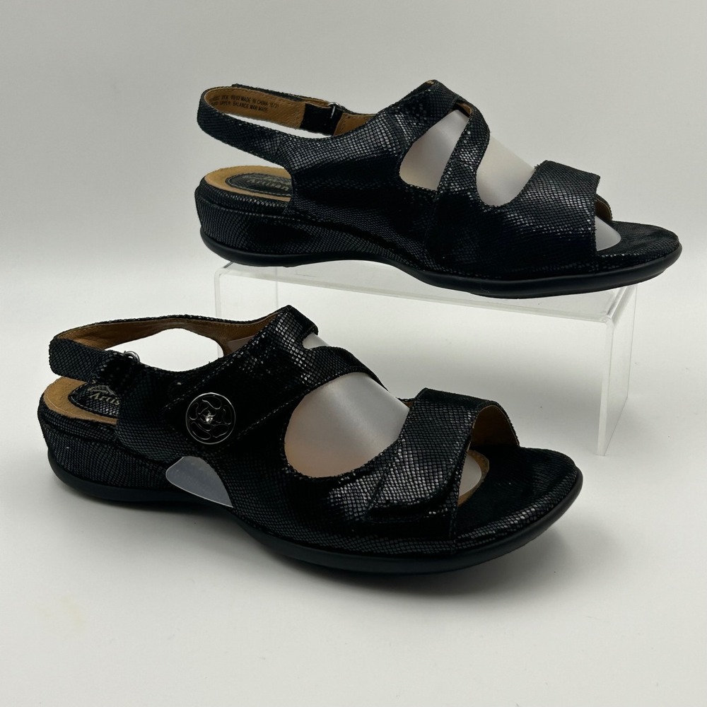 Clarks Artisan Sandals Womens 10W Black Snakeskin Embossed Wedge Comfort Strappy